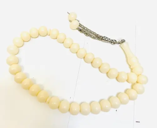 Perlehvid Tasbeeh (33 perler)