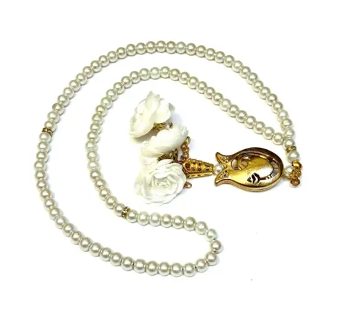 Hvid blomster tasbih med guld detaljer, 99 perler