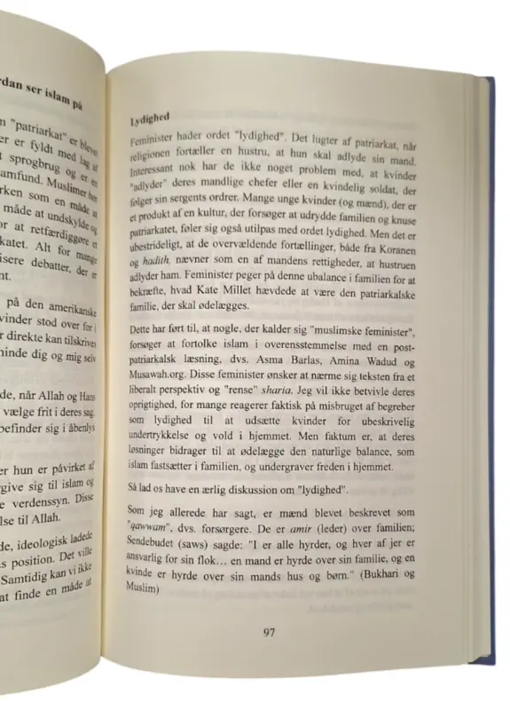 Smart Teenage Muslimah