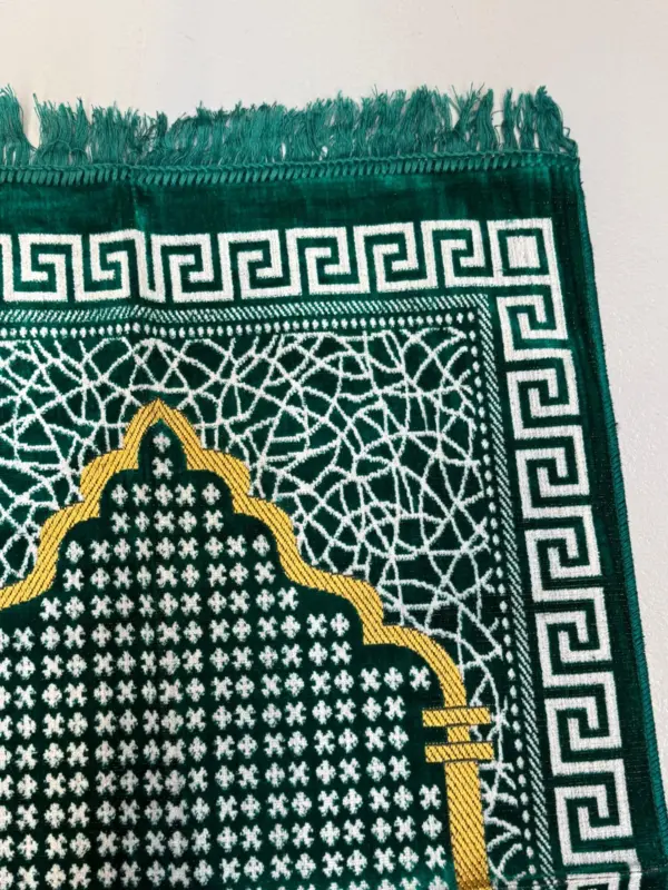 Emerald mihrab bedetæppe