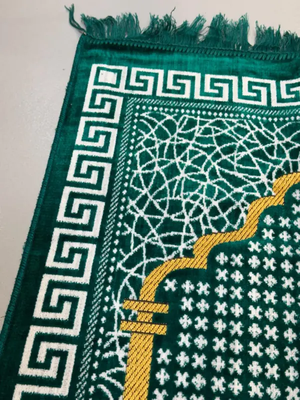 Emerald mihrab bedetæppe