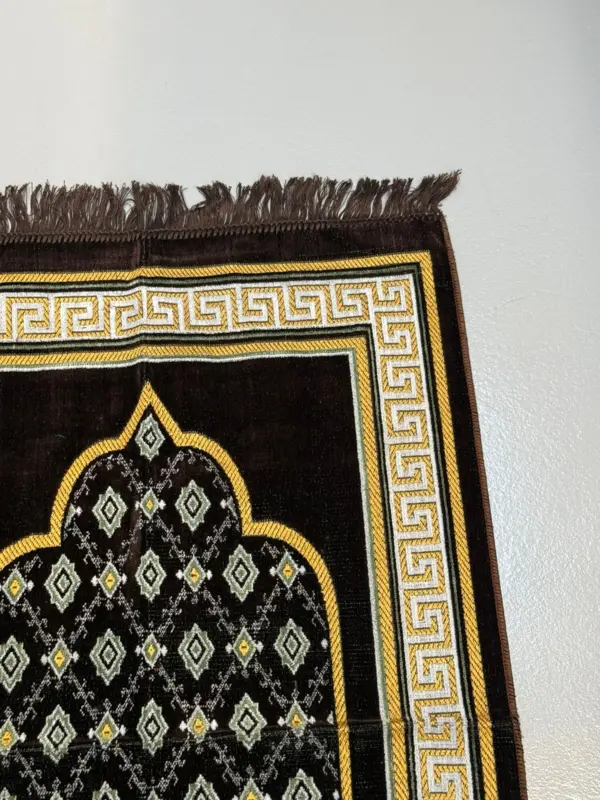 Emerald mihrab bedetæppe