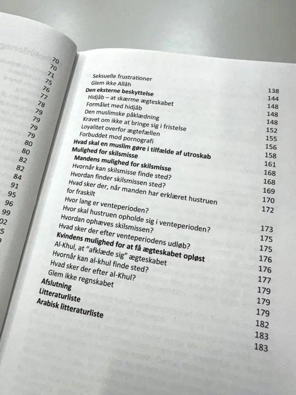 Ratschläge und Anleitungen zu Ehe und Zusammenleben