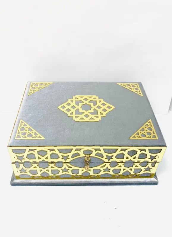 Stor Koran Gaveæske i Lysegrå med Guld Detaljer