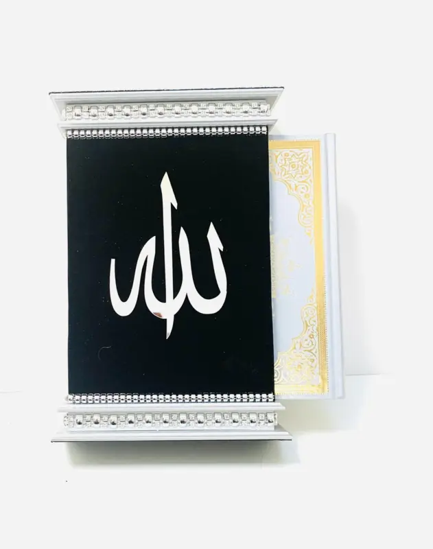 Smuk Koranholder i velour og sølv Ink 1 stk Koran