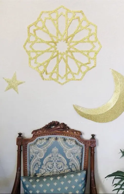 Arabesque væg dekoration i guld  (50cm)