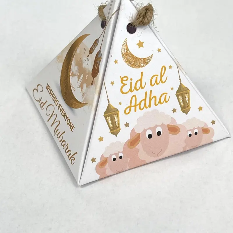 Eid al adha gave pyramide æske