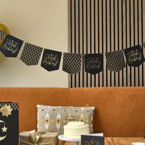 Umrah Mubarak Banner i guld og sort farve