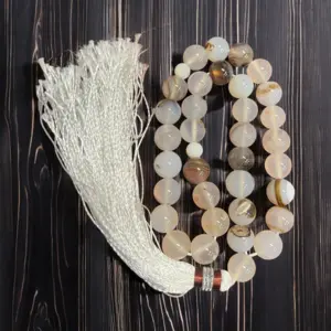 Jemenitischer Tasbih mit weißen Achatsteinen, 33 Perlen